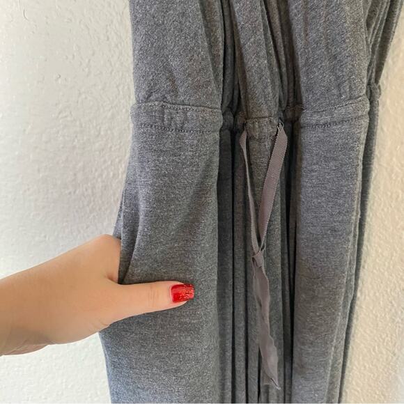 Max Studio Gray Surplice Neck Sleeveless Jogger Jumpsuit Size XS - Picture 4 of 9